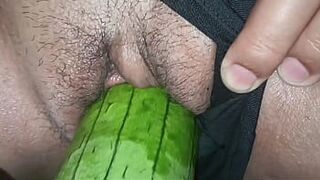 Девушка удивлена, сколько там спермы! - порно видео