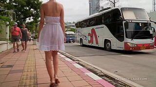 Белое прозрачное платье - порно видео