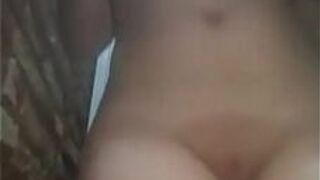 Вкусный молодой Кин в душе - порно видео