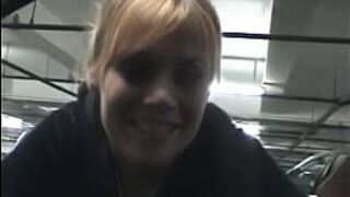 футбольную маму трахнули - порно видео