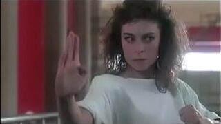 Синтия Ротрок против Карен Шеперд - порно видео