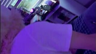 папочка трахает фембоя-фурсьютера - порно видео